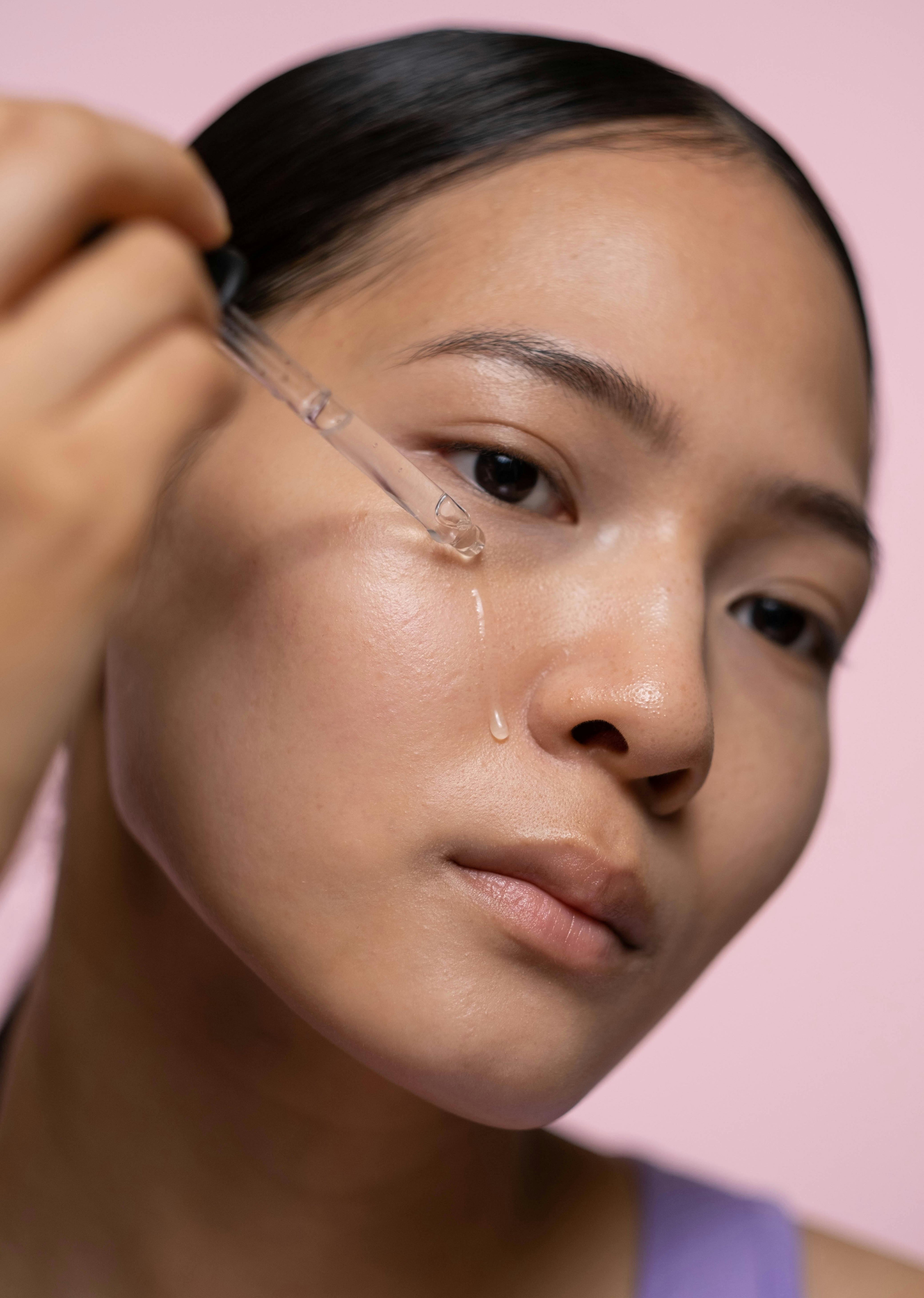 The Ultimate Guide to Natural Skincare: Tips for Glowing Skin